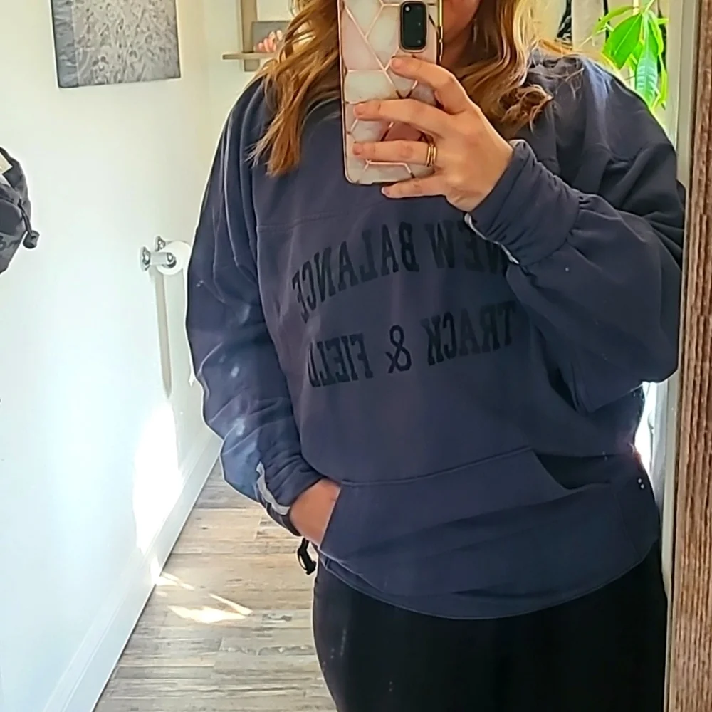 Heritage New Balance Collection | Size Medium | Side Zipper Sweatshirt​ - Picture 10 of 12